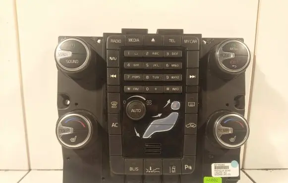 Volvo S60 Head unit multimedia control 30795265 SN2000105125 M4243100246