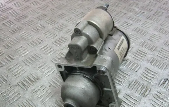 Alfa Romeo Giulietta Starter motor 0001170401