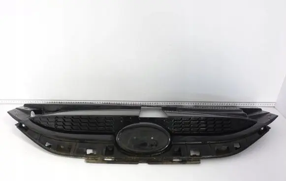 Hyundai ix35 Front bumper upper radiator grill 863512Y000