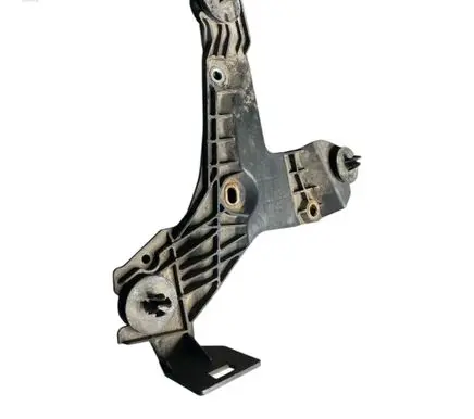 Volvo S60 Air filter cleaner box bracket assembly 30636575
