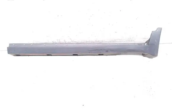Sill/side skirt trim