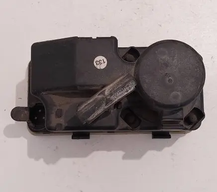 Mercedes-Benz E W124 Door central lock control unit/module 1248000648