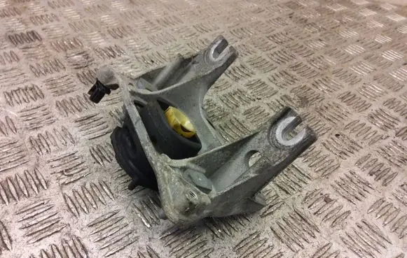 Smart ForFour II W453 Engine mount bracket A4552410ZZ1
