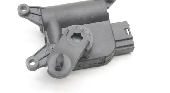 Volkswagen Scirocco Air flap motor/actuator 1K0907511B