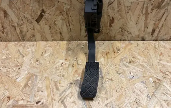 Audi A6 S6 C6 4F Accelerator throttle pedal 4F1721523A 6PV00898405