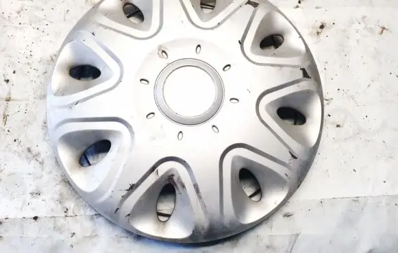 Mitsubishi Lancer R14 wheel hub/cap/trim 7210765004