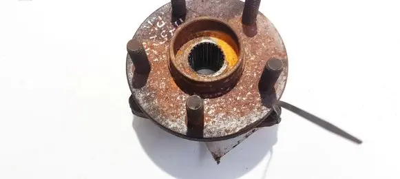 Chrysler Sebring (ST-22 - JR) Front wheel hub