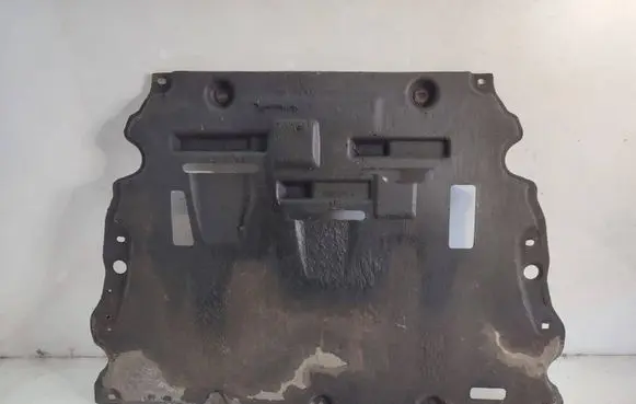 Ford Mondeo MK V Engine splash shield/under tray
