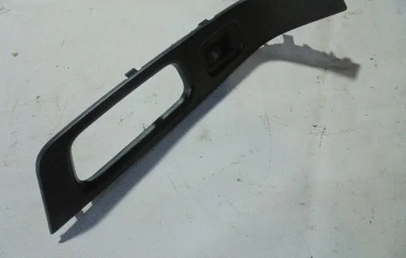 Volvo XC60 Quarter vent window switch 30766405