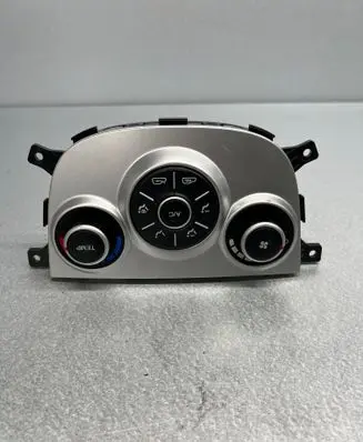 Hyundai Santa Fe Climate control/heater control trim ---