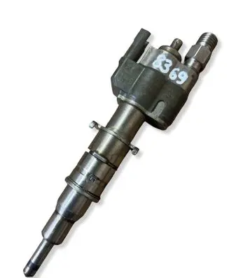 BMW 3 E92 E93 Fuel injector 7589048