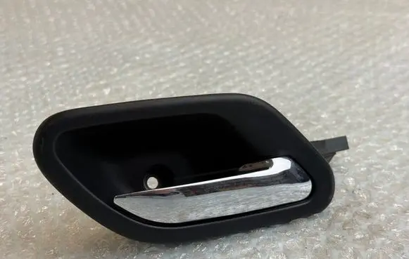 BMW 5 E39 Front door interior handle 8226050