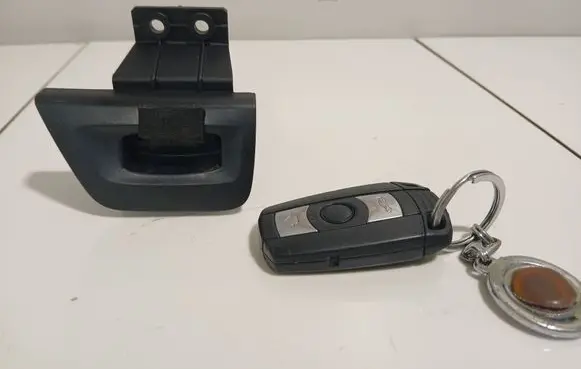 BMW 1 E81 E87 Ignition lock 6954718 10862510