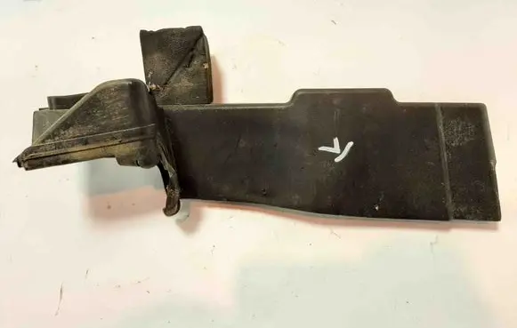 Ford Kuga I Intercooler air guide/duct channel 8V41S02477AE
