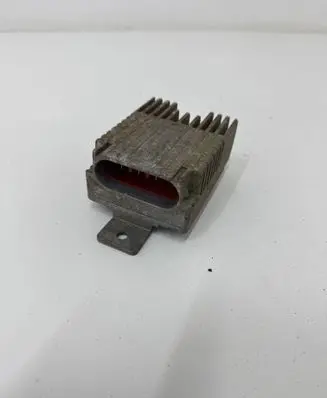 Mercedes-Benz A W168 Coolant fan relay e5001004 A0235456832