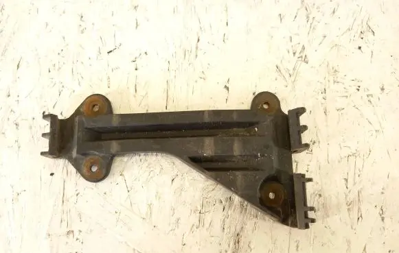 Audi A6 S6 C4 4A Front bumper mounting bracket 4A0807283