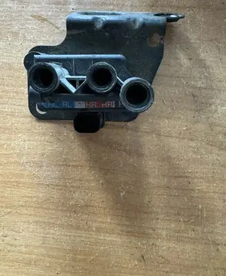 Mercedes-Benz E W212 Air suspension valve block A2513200158