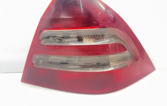 Mercedes-Benz C W203 Rear/tail lights 2038200164