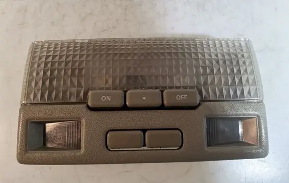 Mitsubishi Space Gear Other interior light