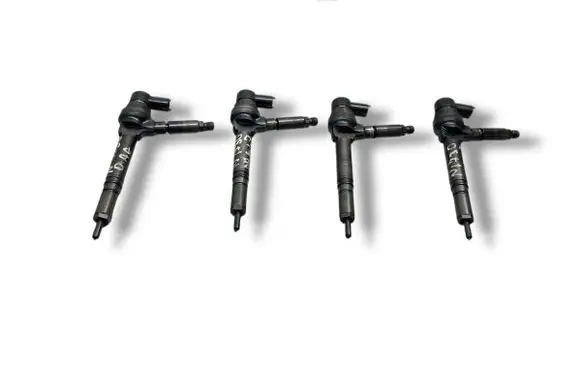 Opel Astra G Fuel injectors set 0445110118