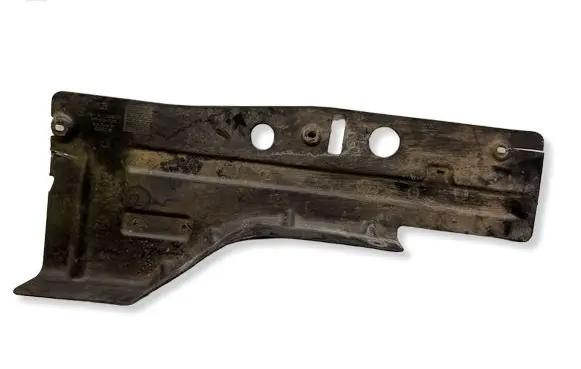 Opel Astra J Engine splash shield/under tray 13280107 600002190