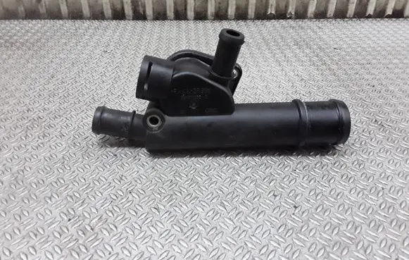 Audi A4 S4 B6 8E 8H Engine coolant pipe/hose 038121132D