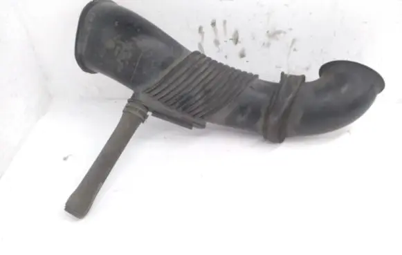 Audi Q7 4L Air intake duct part 7L6129609E