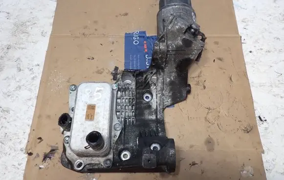 Chevrolet Cruze Oil filter mounting bracket 96868256 422326 AW100099