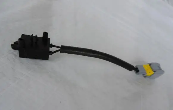 Clutch pedal sensor