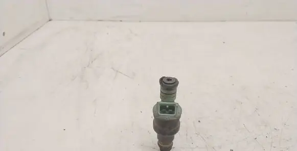 BMW 5 E39 Fuel injector 0280150415
