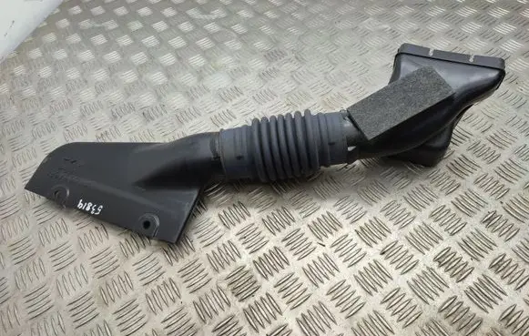 Mitsubishi Outlander Air intake duct part 1505A661