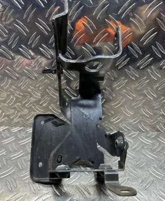 Peugeot 208 II ABS pump bracket 9831013180 1627990001 20337