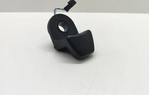 BMW 5 E60 E61 Tailgate glass/window release handle 9200673 59845510
