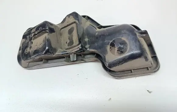 Audi A6 S6 C5 4B Headlight/headlamp dust cover 15381301