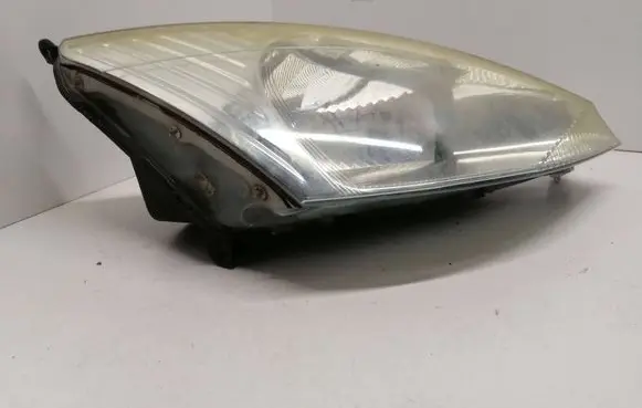 Ford Focus Headlight/headlamp