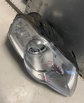Volkswagen PASSAT B6 Headlight/headlamp 3C0941006M