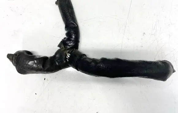 Ford Mondeo MK IV Breather hose/pipe 