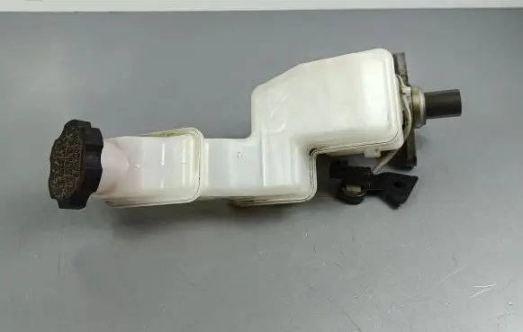 Hyundai Santa Fe Master brake cylinder