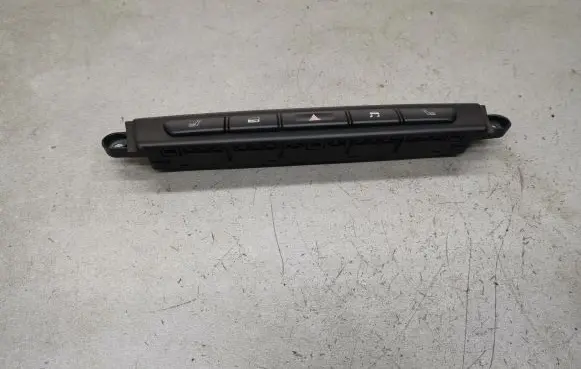 Jaguar S-Type A set of switches 2R8311B650BE