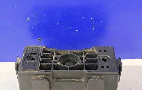 Mercedes-Benz GL X166 Jacking socket point A1666900134