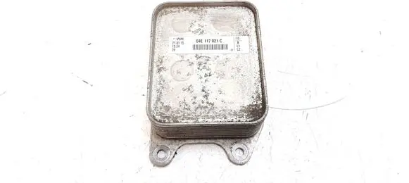 Volkswagen Polo V 6R Engine oil radiator 04E117021C