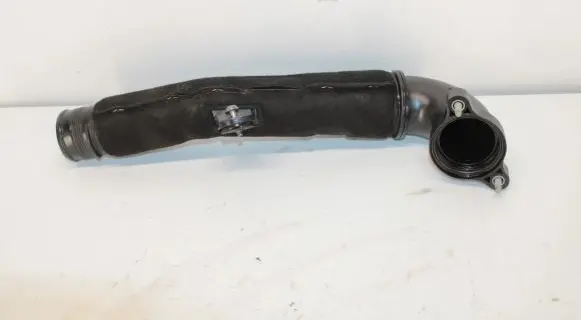 Volkswagen Golf VII Intercooler hose/pipe 04L145762AB