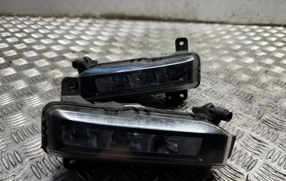 BMW 4 G22 G23 G24 G26 Front fog light 8089525 8089526
