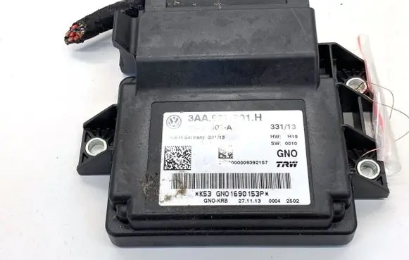 Volkswagen PASSAT B7 Brake system control unit/module 3AA907801H