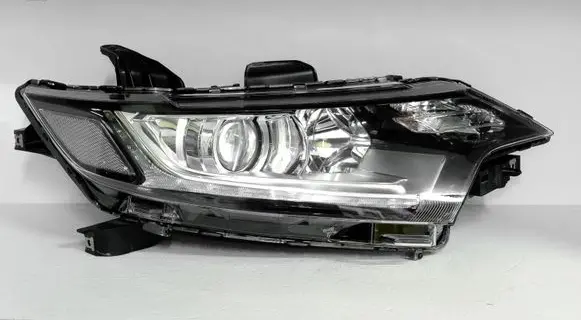 Mitsubishi Outlander Headlight/headlamp 8301C854