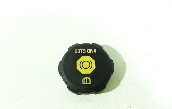 KIA Xceed Clutch fluid reservoir/tank 