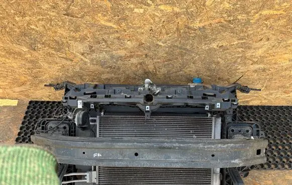 Fiat Punto Evo Radiator support slam panel