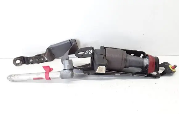 Volvo XC70 Front seatbelt