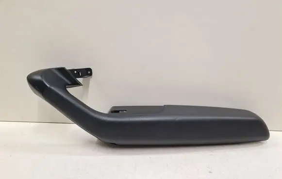 Audi A6 S6 C6 4F Front door interior handle trim 4F1867106A 4F2867106A