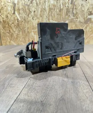 Mercedes-Benz C W204 Fuse module 2049000902 2129022702 2045458732